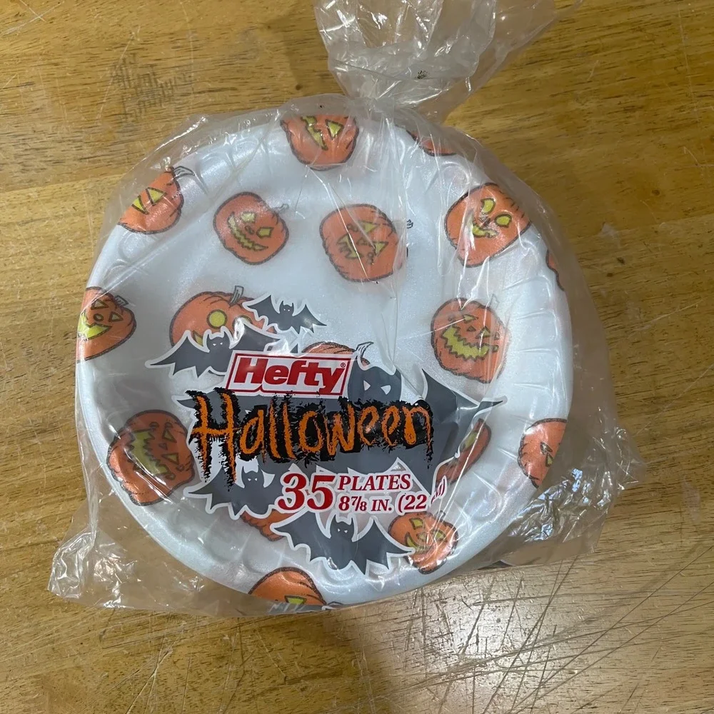 Vtg Hefty Halloween Foam Plates 35 Count Pumpkin Bat 8.875 Inch New Sealed